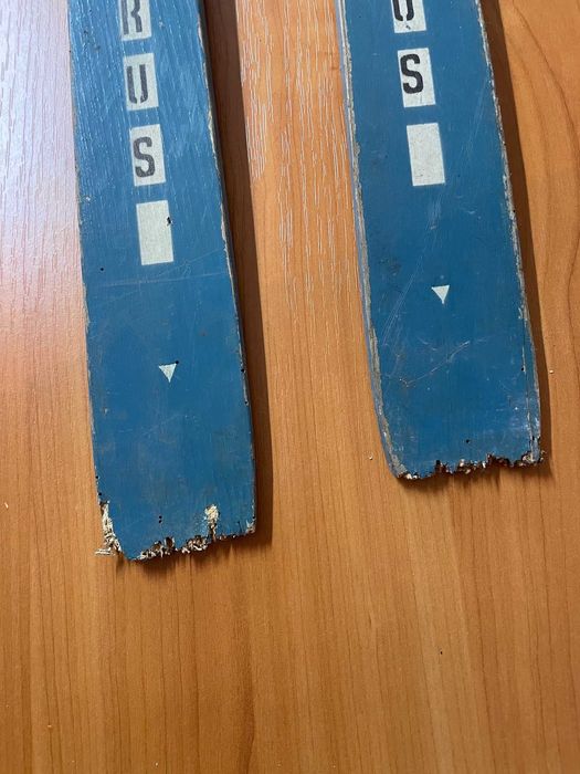 Narty  zjazdowe retro