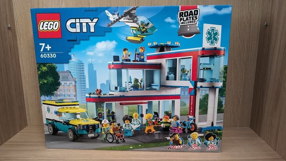 LEGO 60330 - Lego City Hospital