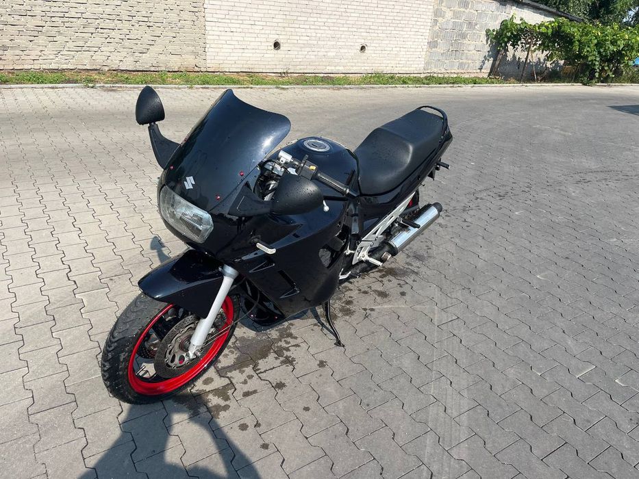 Suzuki gsx750f 1995