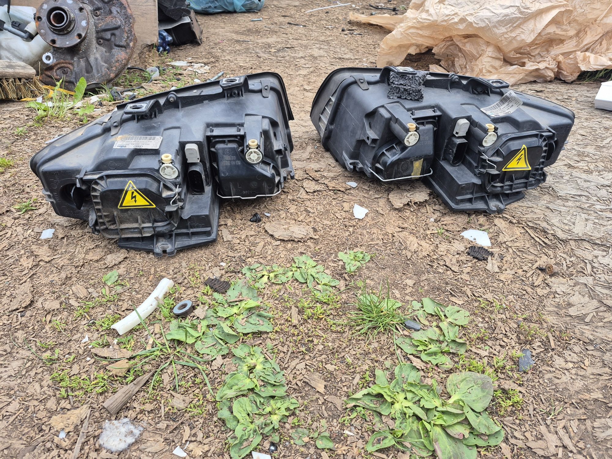 lampy xenon valeo  prawa lewa audi a4 b6 d1s