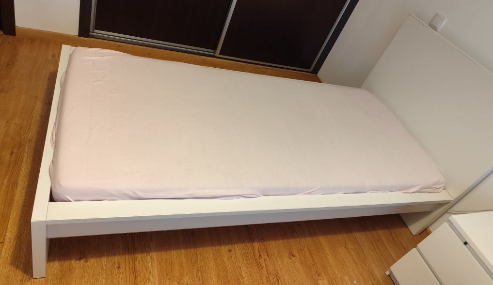 Cama solteiro completa c/estrado + colchão, 90x200 cm