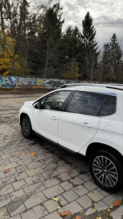 Автомобіль Pegeout 2008 2014 року