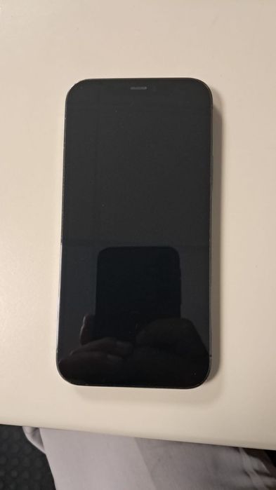 iPhone 12 Pro cinzento