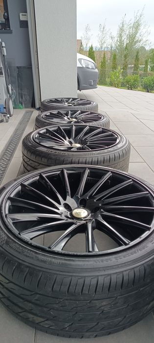 Alufelgi 5x120 22" BMW X3 X5 X6 X6 VW Range Rover wklęsłe opony le