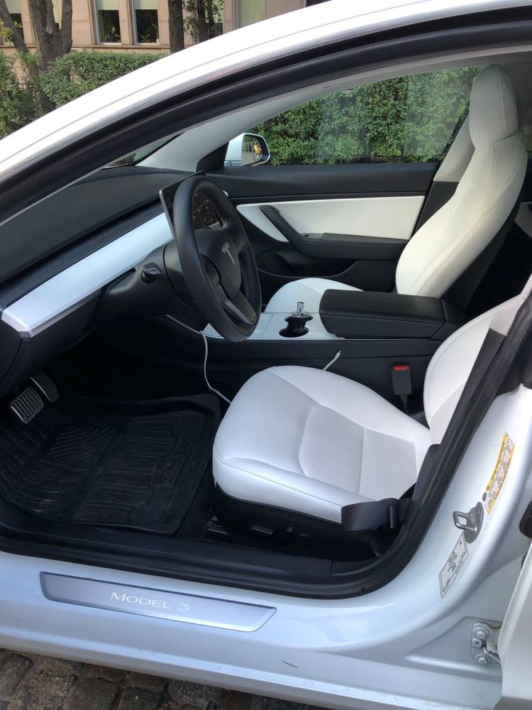 Tesla Model 3 Białe wnętrze Okazyjna Cena!