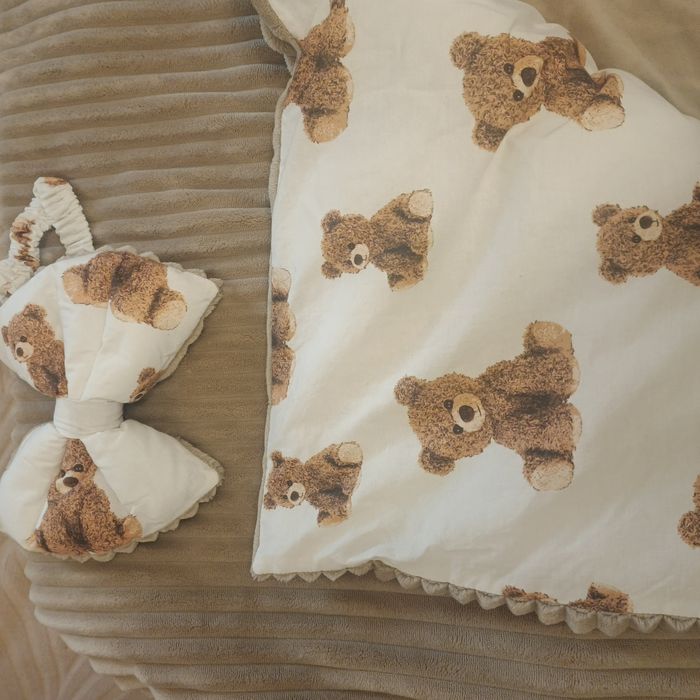 Теплый плед-конверт со съемным синтепоном и бантом 90 х 80 см Мишки