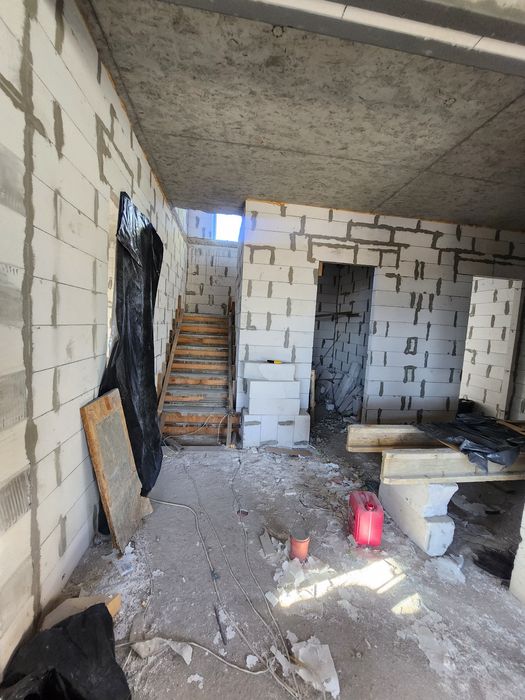 Приватний будинок в передмісті Києва