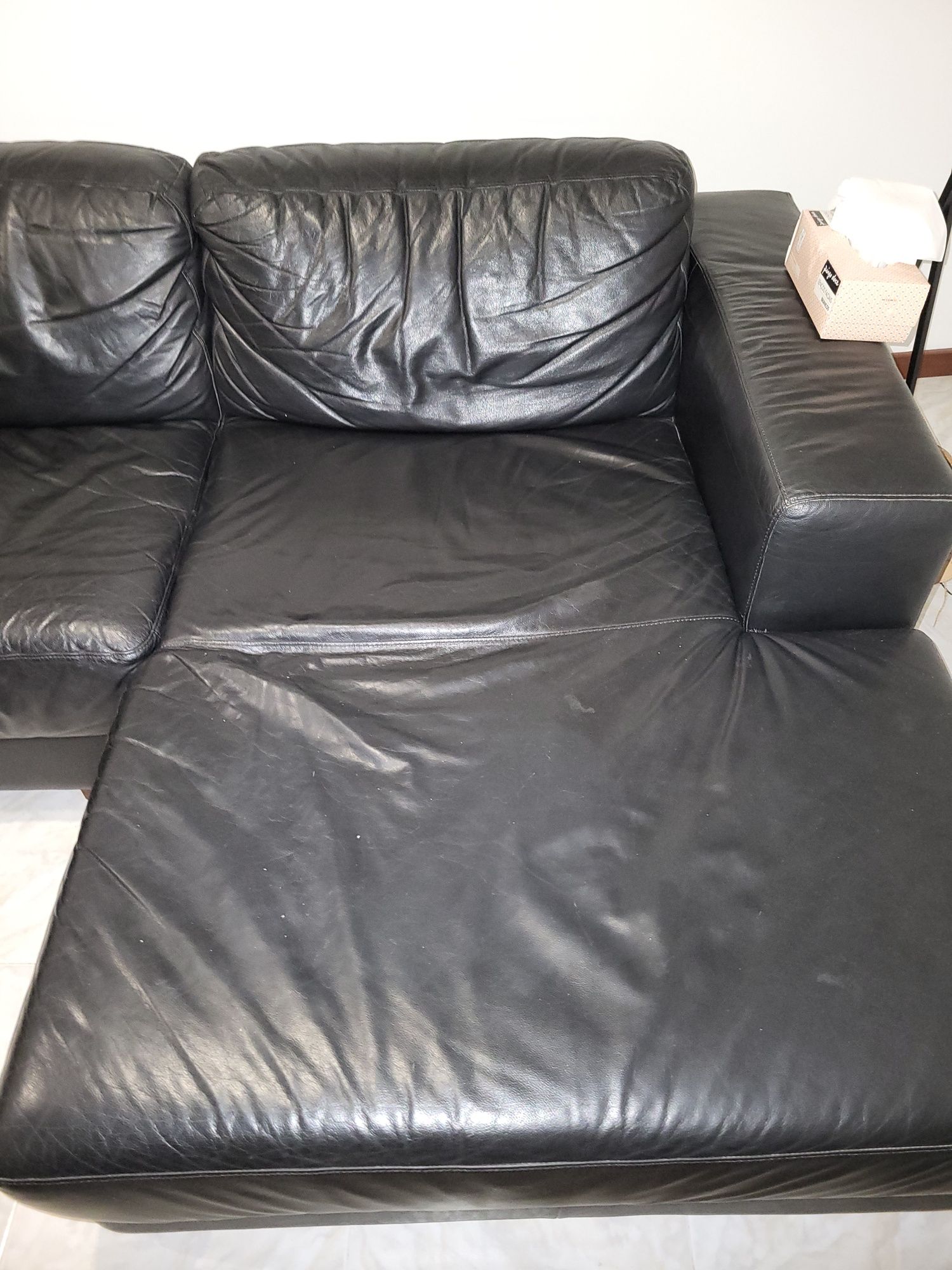 Sofa em pele grande