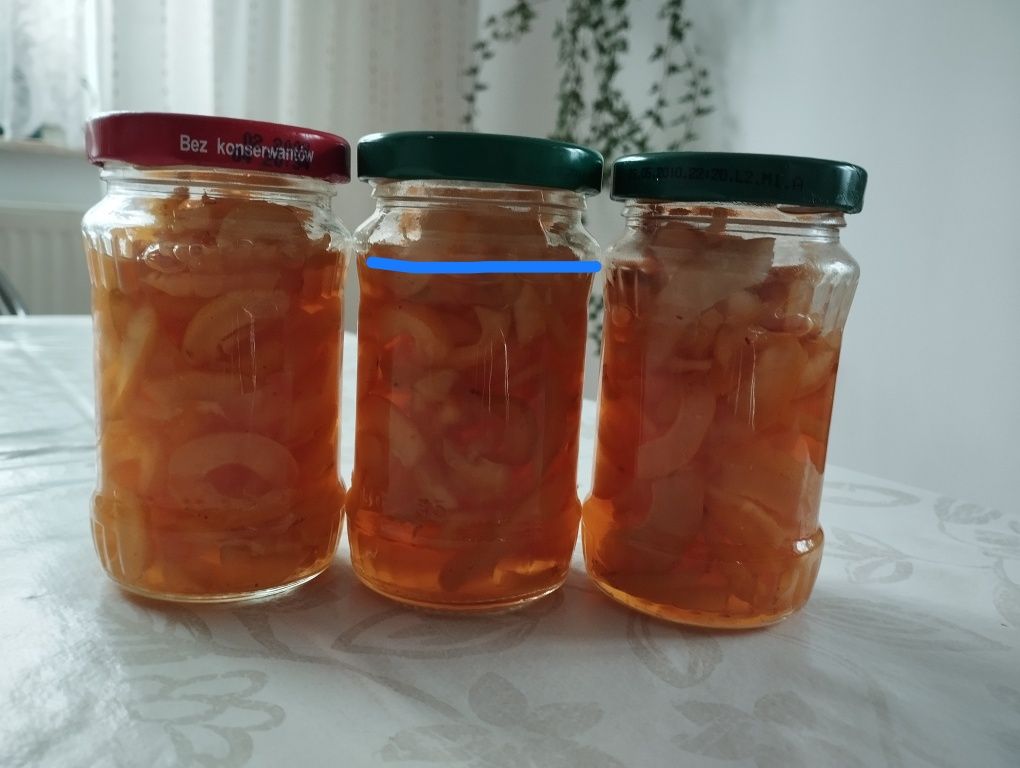 Owoce pigwowca japońskiego w syropie