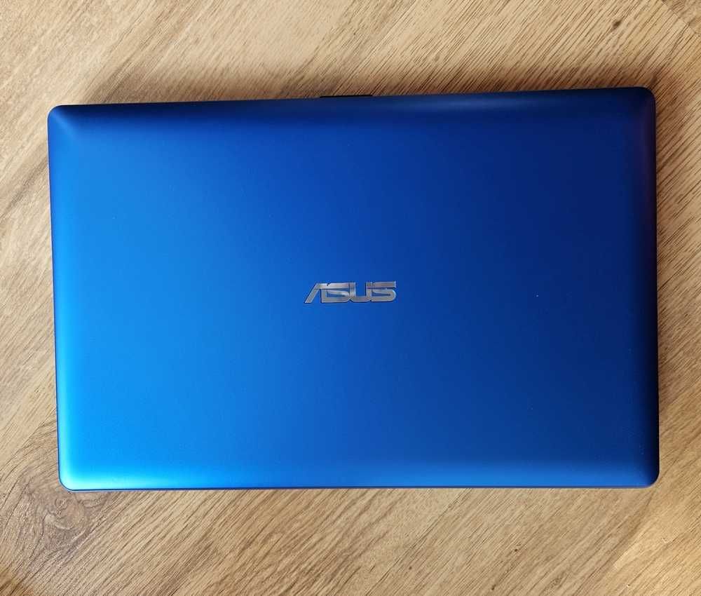 Laptop Asus X200CA dotykowy ekran 11.6", szybkie Wifi, SSD