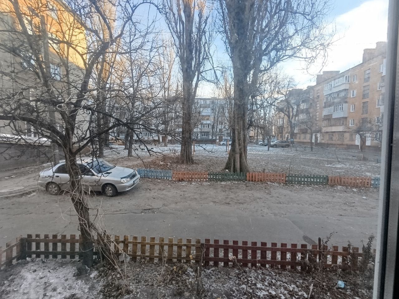 3 -кім. квартира з меблями та технікою вул. О. Довженка. Сертифікат.