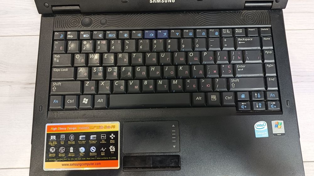 Ноутбук Samsung np-r20, восстановление или запчасти