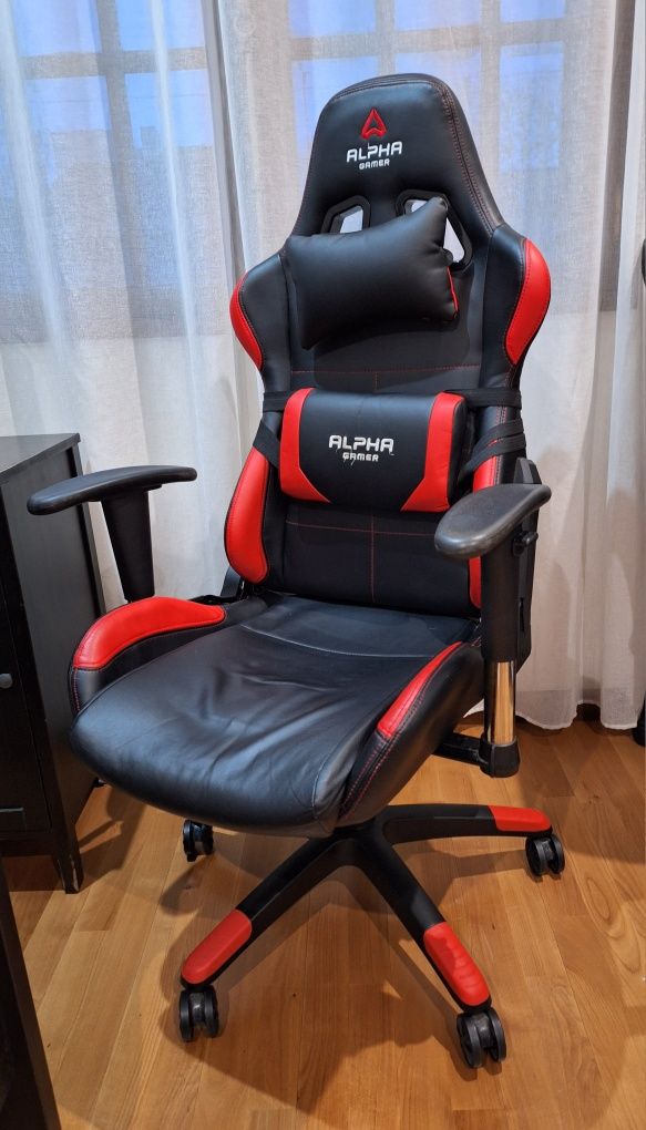 Cadeira Gaming Alpha como nova