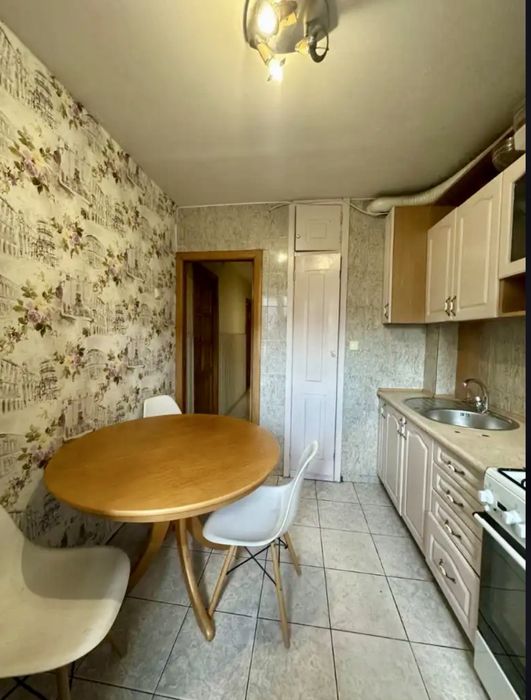 Срочно ! Продам 4к квартиру Победа 5 Петра Дорошенко