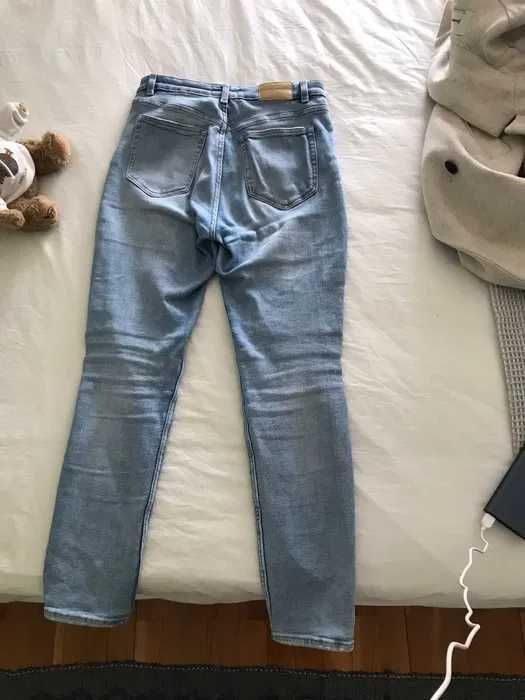 Calça jeans número 38