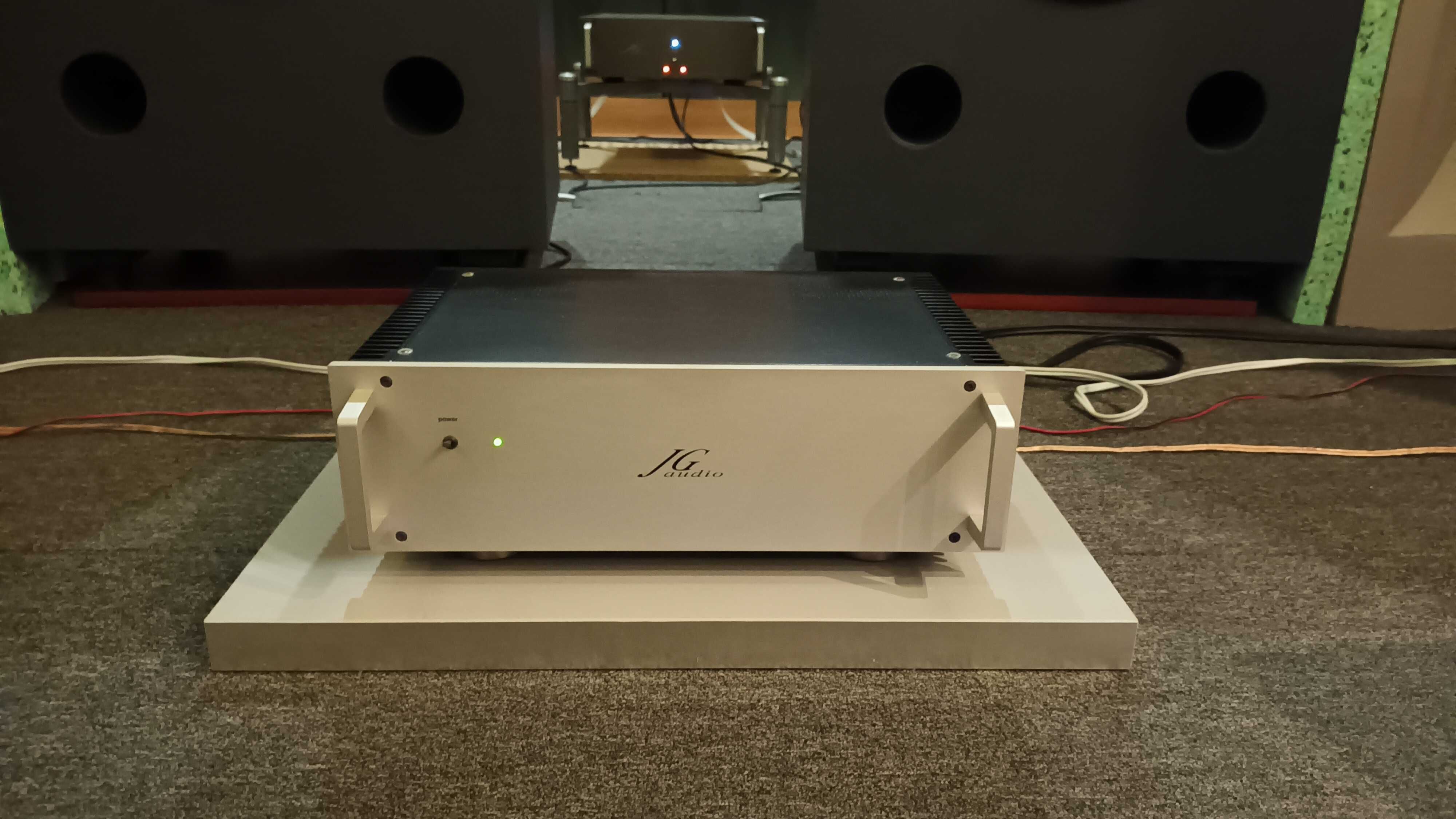 Amplificador JG AUDIO H-25 Power Amplifier