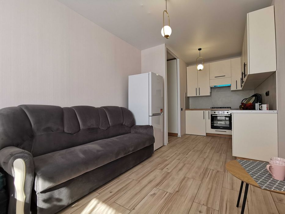 Сучасна 1-кімнатна квартира з технікою та меблями RD