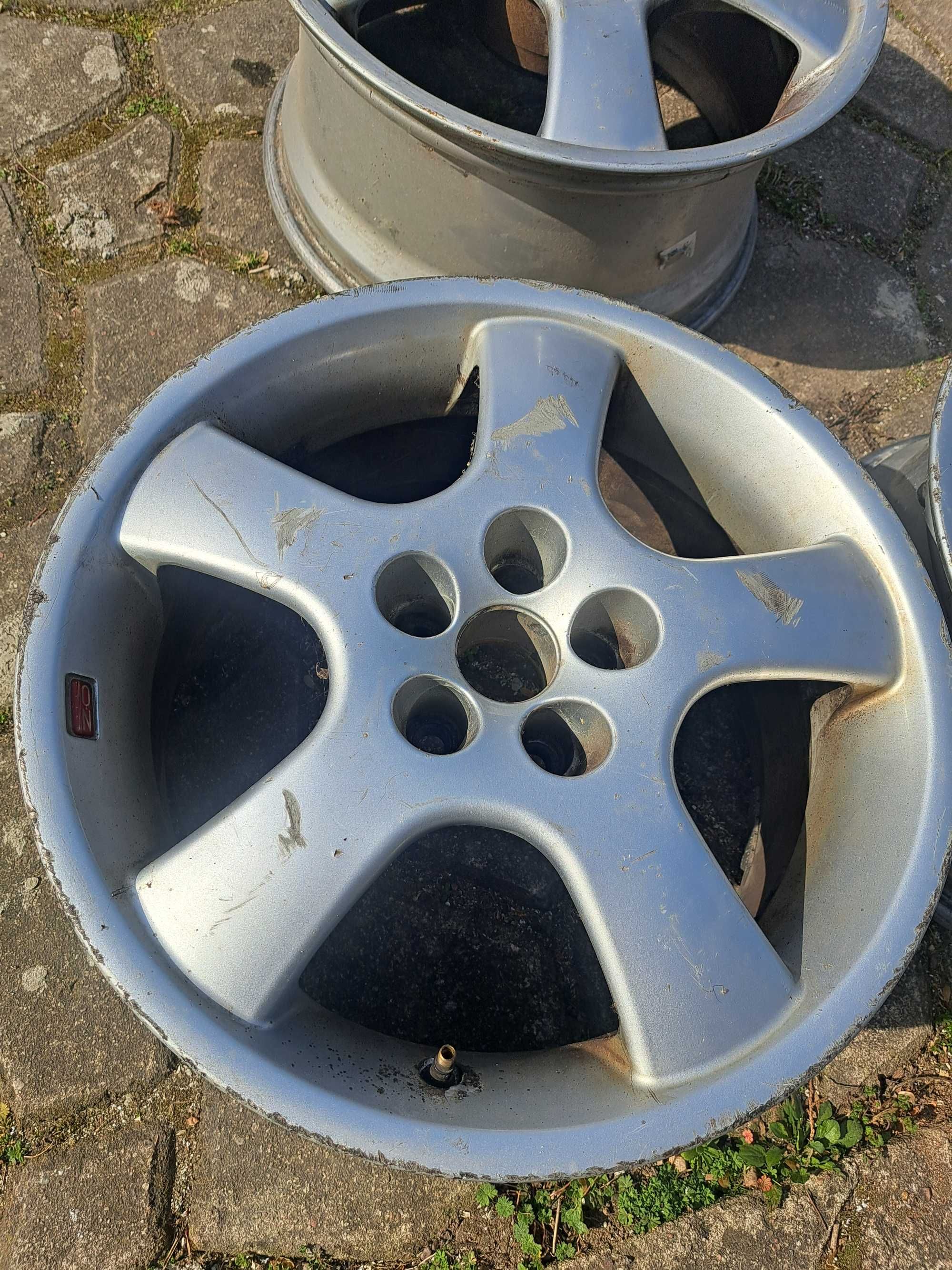 Felgi OZ Polaris 17 5x100 8J ET35