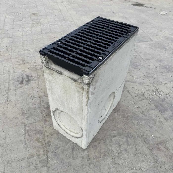 Дощоприймач пісковловлювач комплекти з чавунними решітками доставка