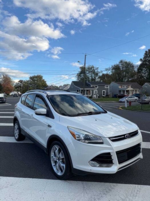 Ford Escape Titanium      2015