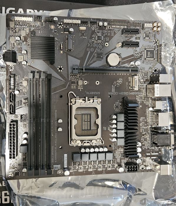 Płyta Główna Gigabyte B660M DS3H DDR4 rev 1 LGA 1700 sprawna