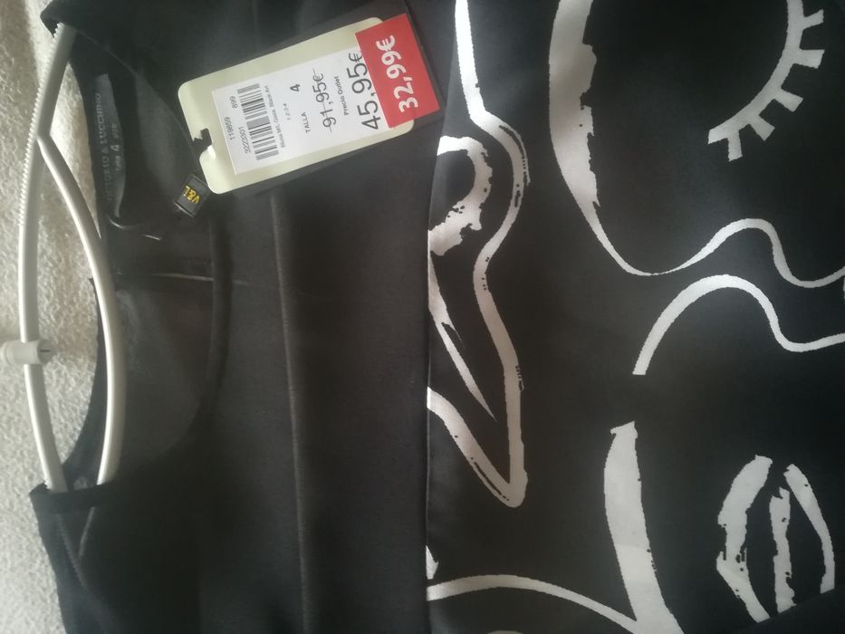 Blusa da marca Victorio & Lucchino