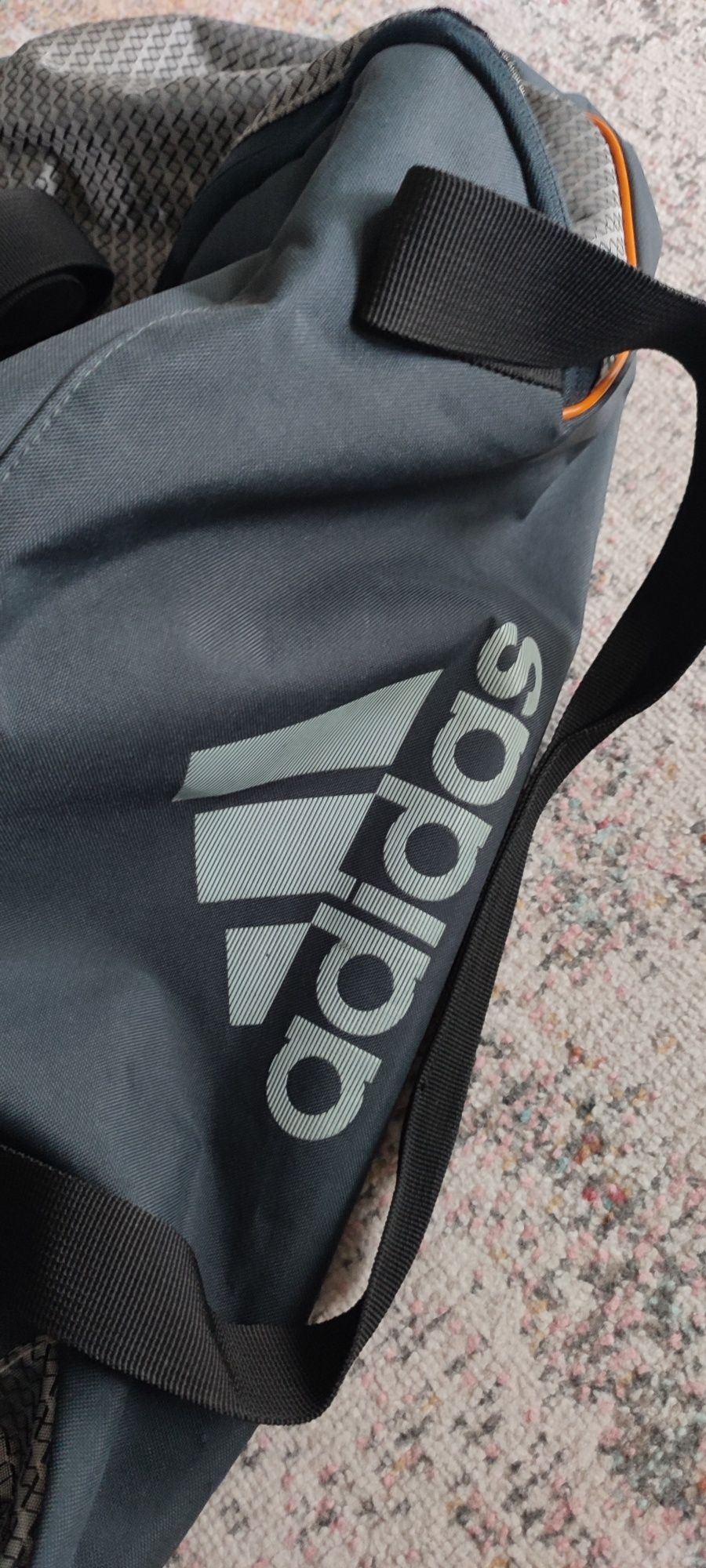 Pojemna torba sportowa Adidas na ramię podróżna szara trening
