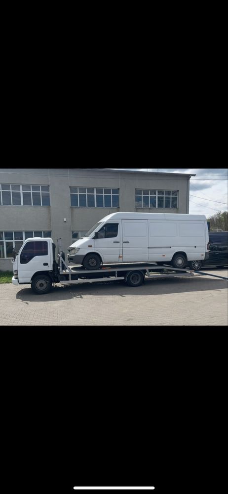 Евакуатор цілодобово по всій Україні