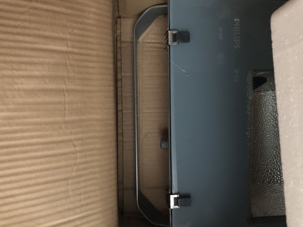 Прожектор PHILIPS RV315 Светильник ,Освещение В наличии 6 штук