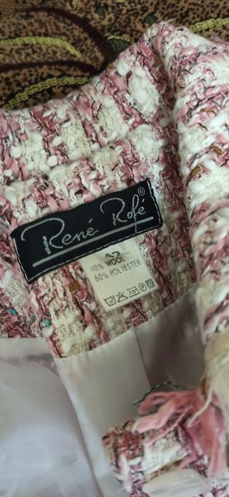 Костюм женский розово-белый, машинная вязка