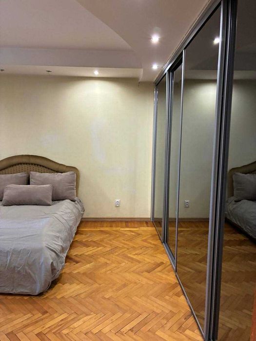 Продаж Чоколівський бульвар 11 Чудовий ремонт 2к 48кв 2пов БЕЗ КОМІСІЇ