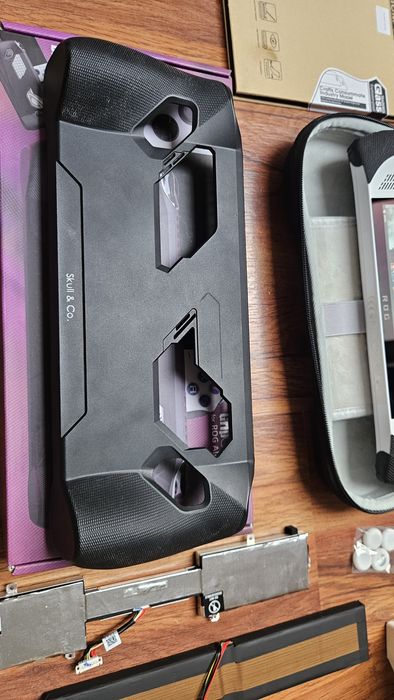 Duży zestaw konsola komputer Asus Rog Ally Z1 Extreme  bateria  76Wh