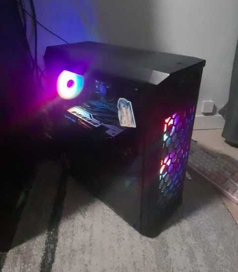 Komputer Gamingowy i3-10100F / 16GB 2666MHz / RX 580 8GB / SSD 256GB