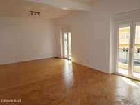 Apartamento T2 para ARRENDAMENTO