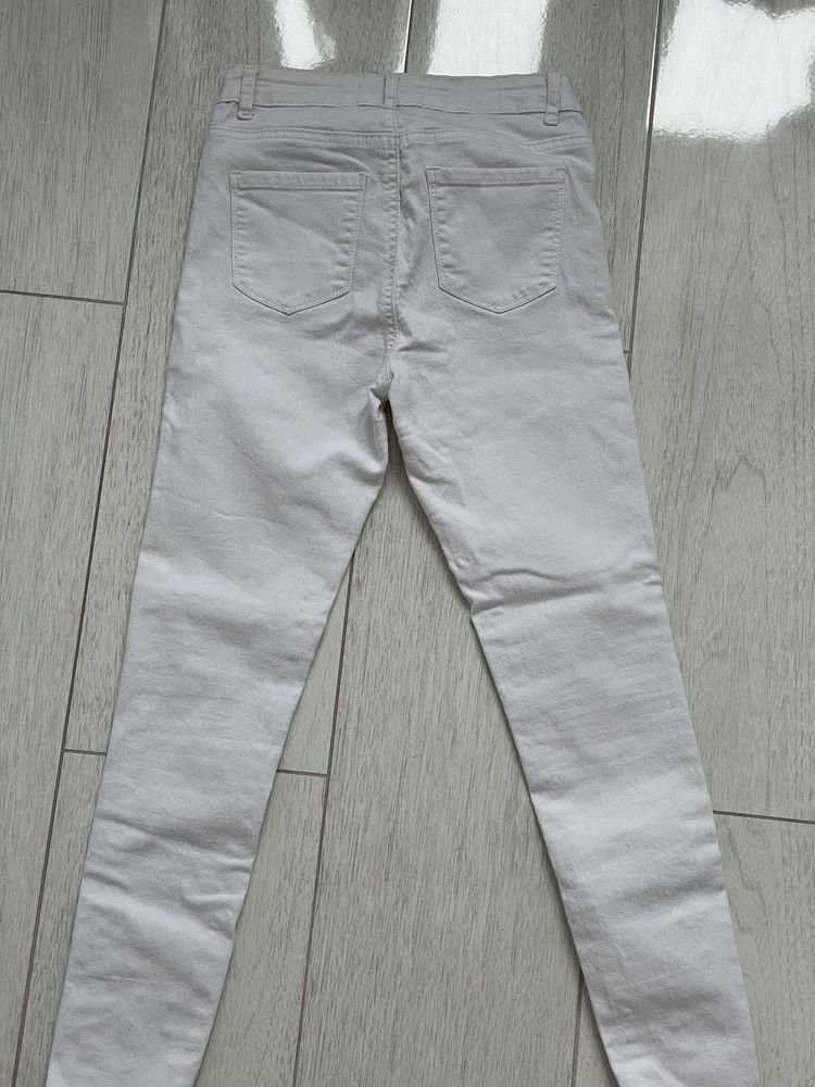 Spodnie jeansy rurki białe perełki skinny Goodies XS 34 dżinsowe