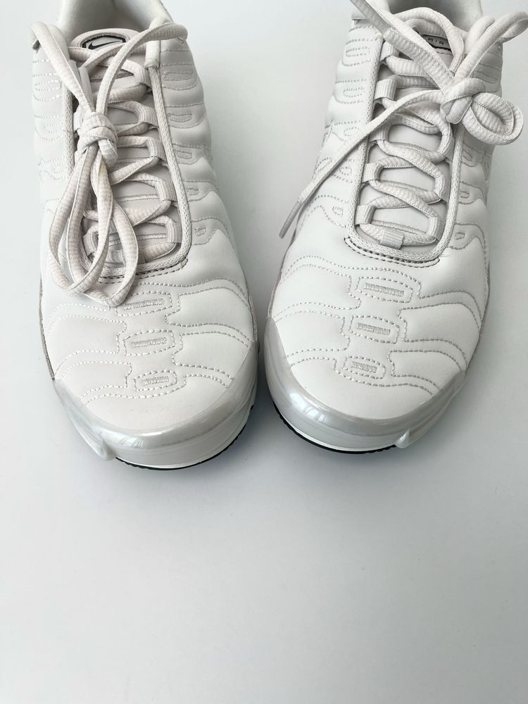 Оригинал Nike Air Max Plus Platinum Tint (FZ4342 001) оригинальние тн