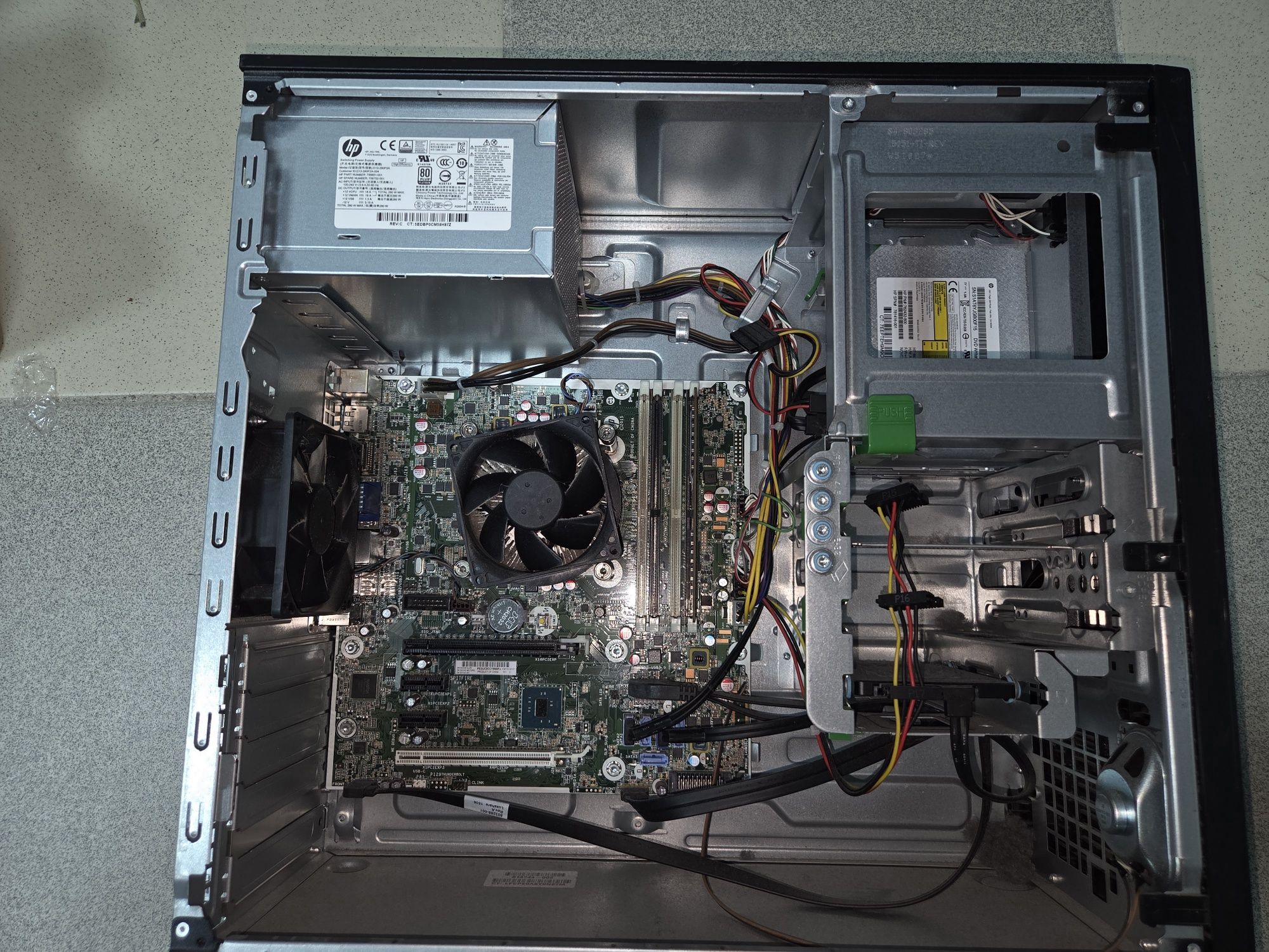 Core i7-6700(4x3.20/8GB DDR4/256gb ssd/HD 530)HP 800 G2 MT