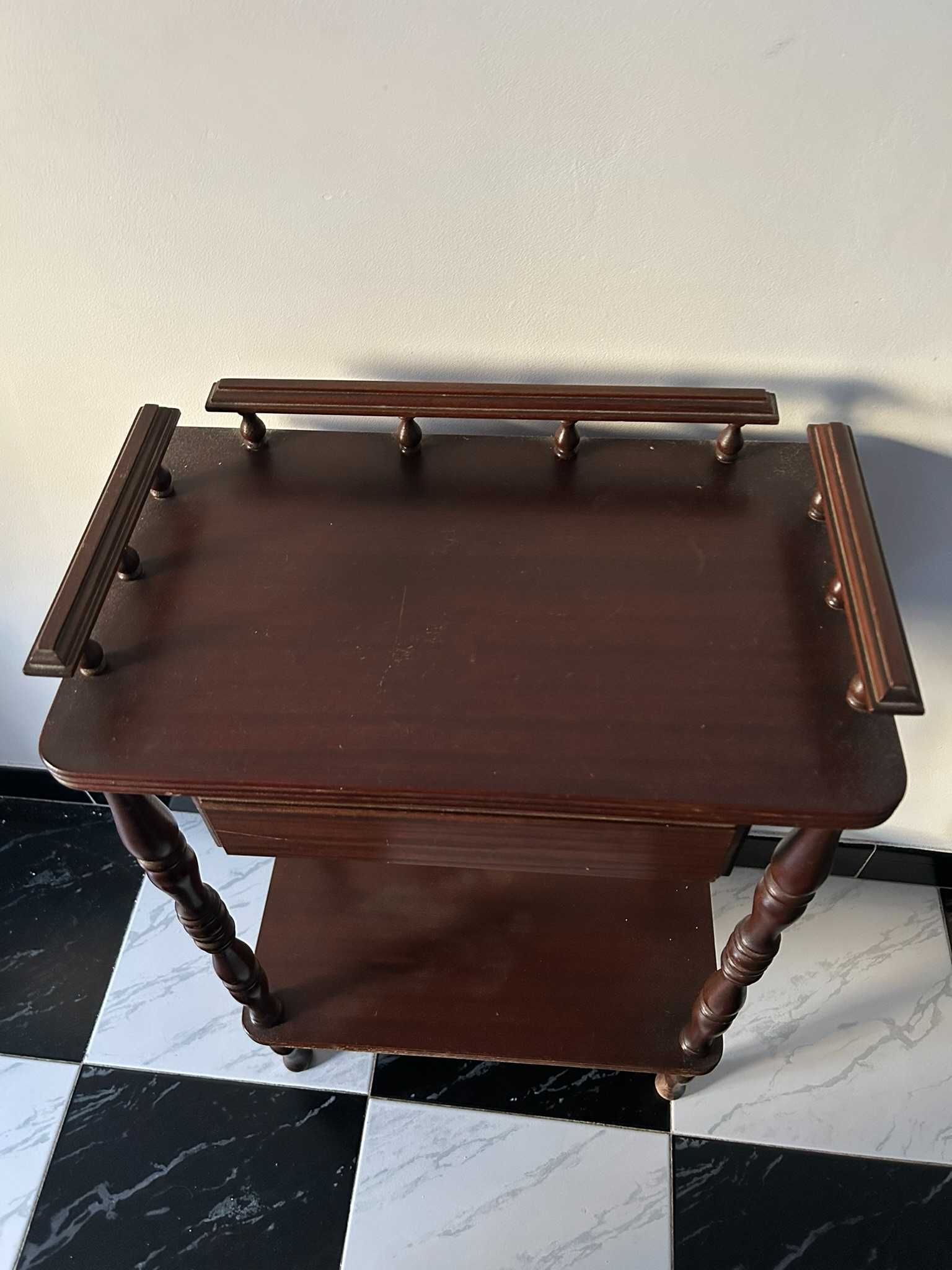 Mesa de madeira (Apoio)