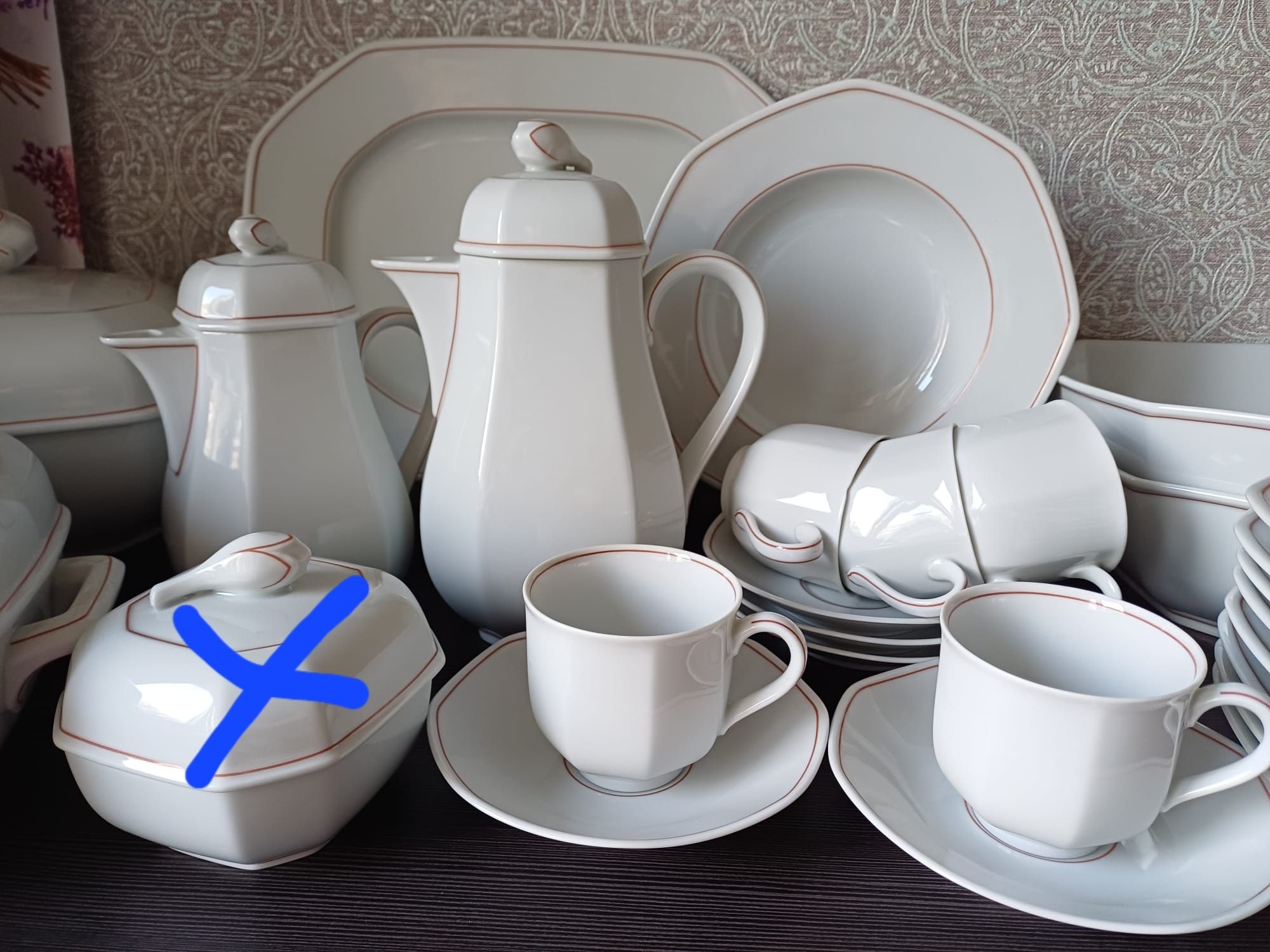 Сервіз Villeroy&Boch "Facette Rouge" столовий.Вінтаж.