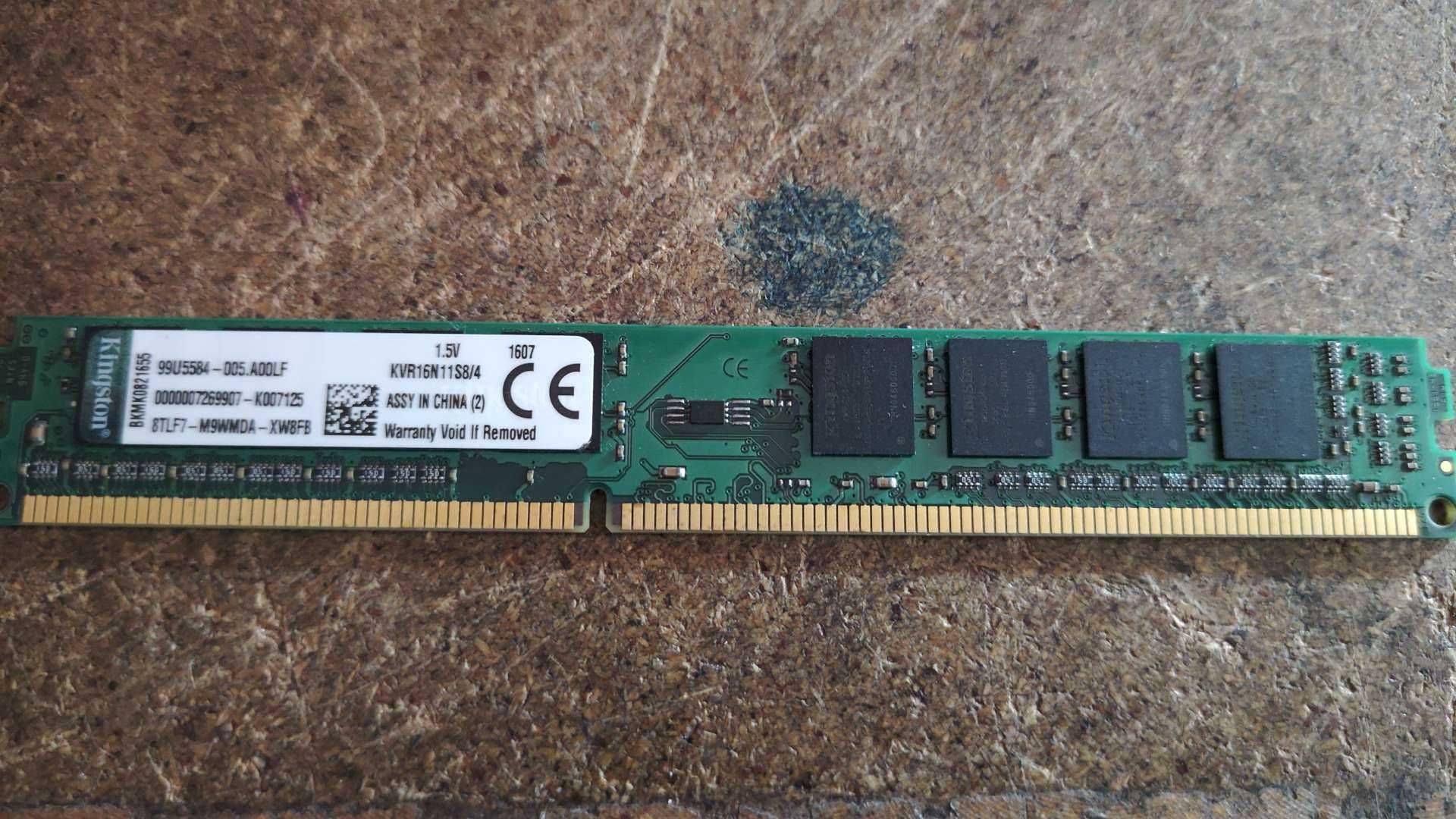 2 Memórias DDR3 4GB 1600MHz DDR3 CL11 Corsair / Kingston