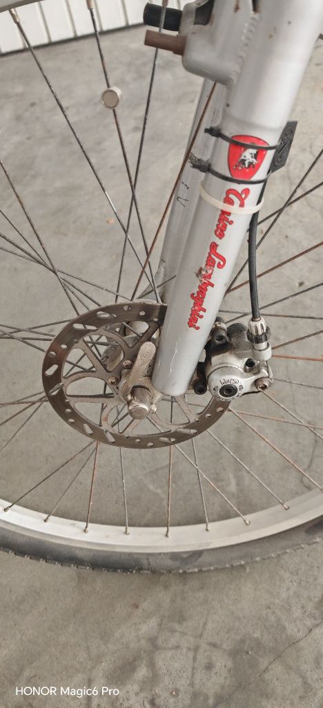 Bicicleta roda em bom estado