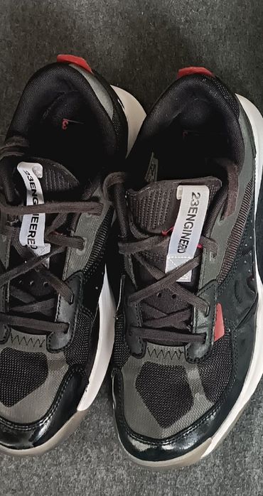 Кроссовки мужские