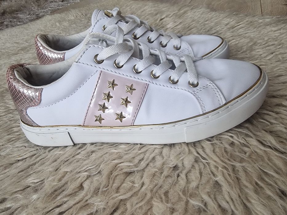 Damskie buty trampki tenisówki sneakersy Guess Gamer5 39