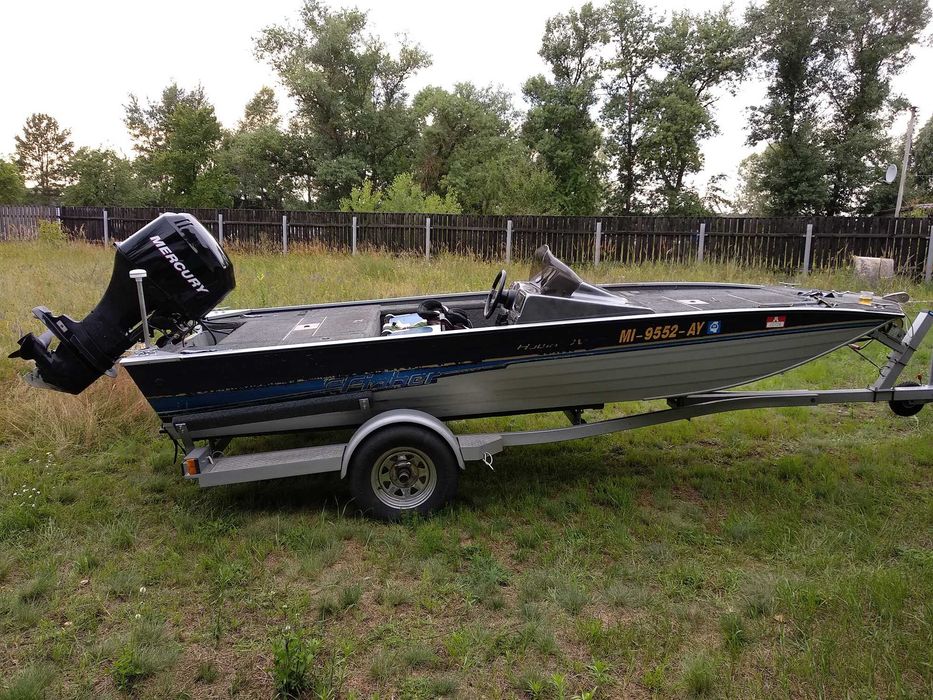 Продам лодку Bass Fisher Hawk 3V