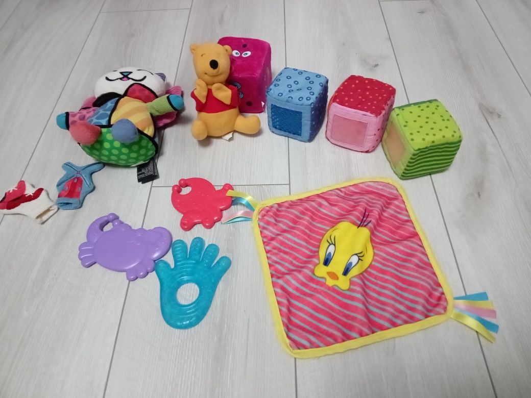 Пакет розвиваючих іграшок для діток від 3 місяців