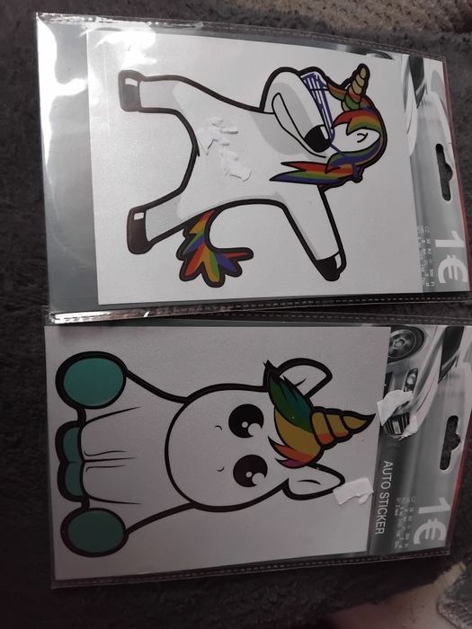 Naklejki samochodowe  dwie sztuki