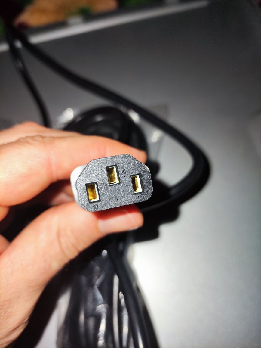 2 кабелі по 1,5м C13 to C14 подовжувач живлення пк / монітора