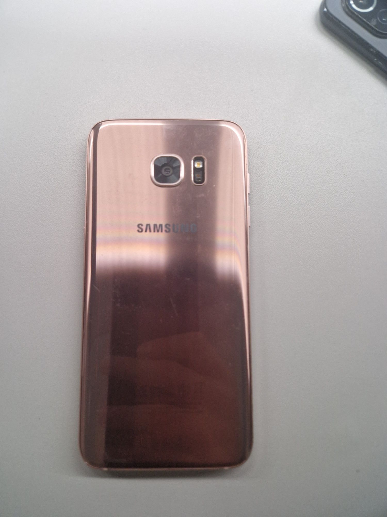Zestaw 3 uszkodzonych telefonów
