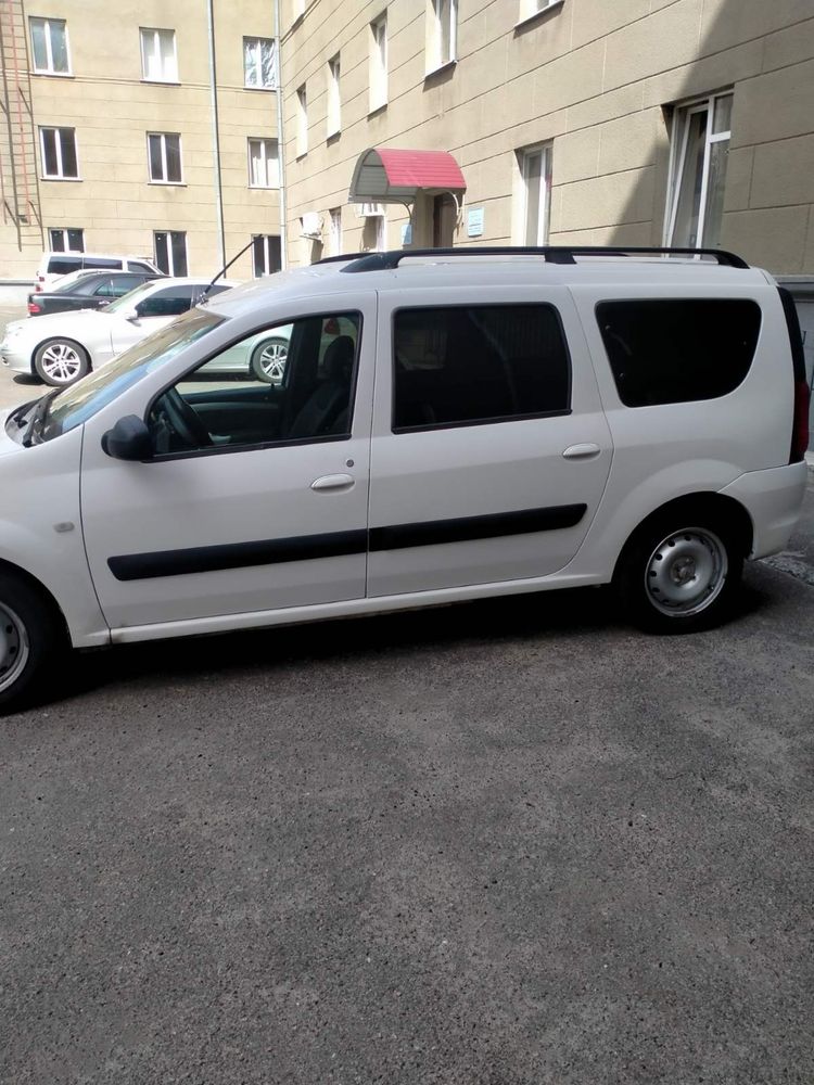 Продам Dacia Logan MCV 2011 год