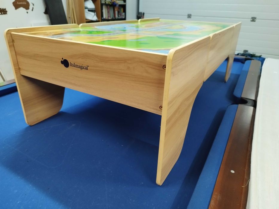 Mesa de Atividades / brincar para crianças "ItsImagical"